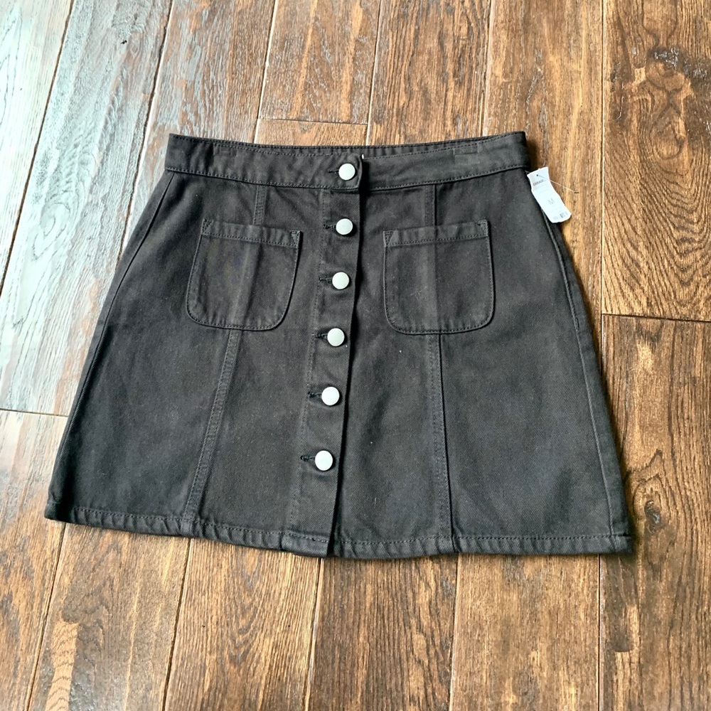 Garage Button Front Skirt